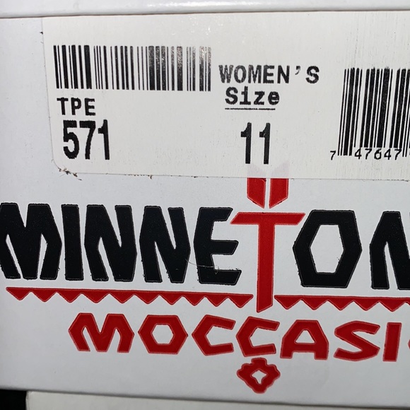 AUTH NIB Minnetonka El Paso Ankle Boots Taupe - Picture 13 of 13